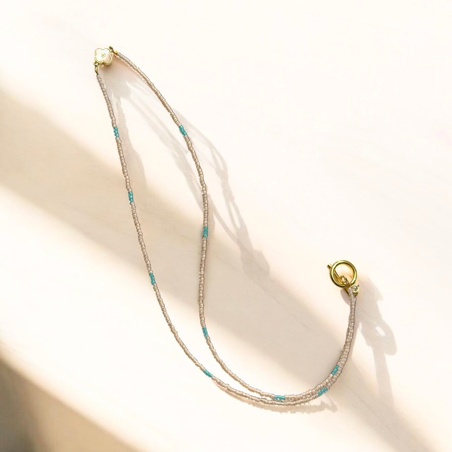 Mother of Pearl Clover Necklace/Bracelet Wrap