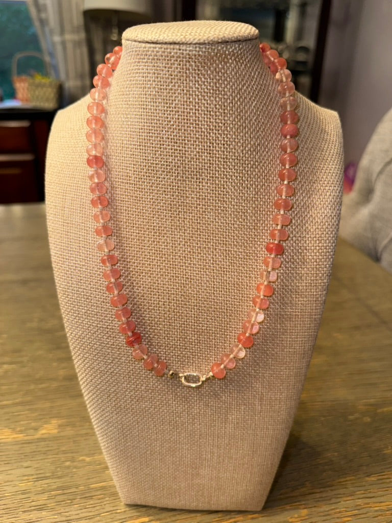 🍓 Peachy Tinted Glass Necklace
