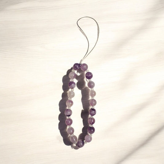 📱 Lavender Loops – Phone Charm